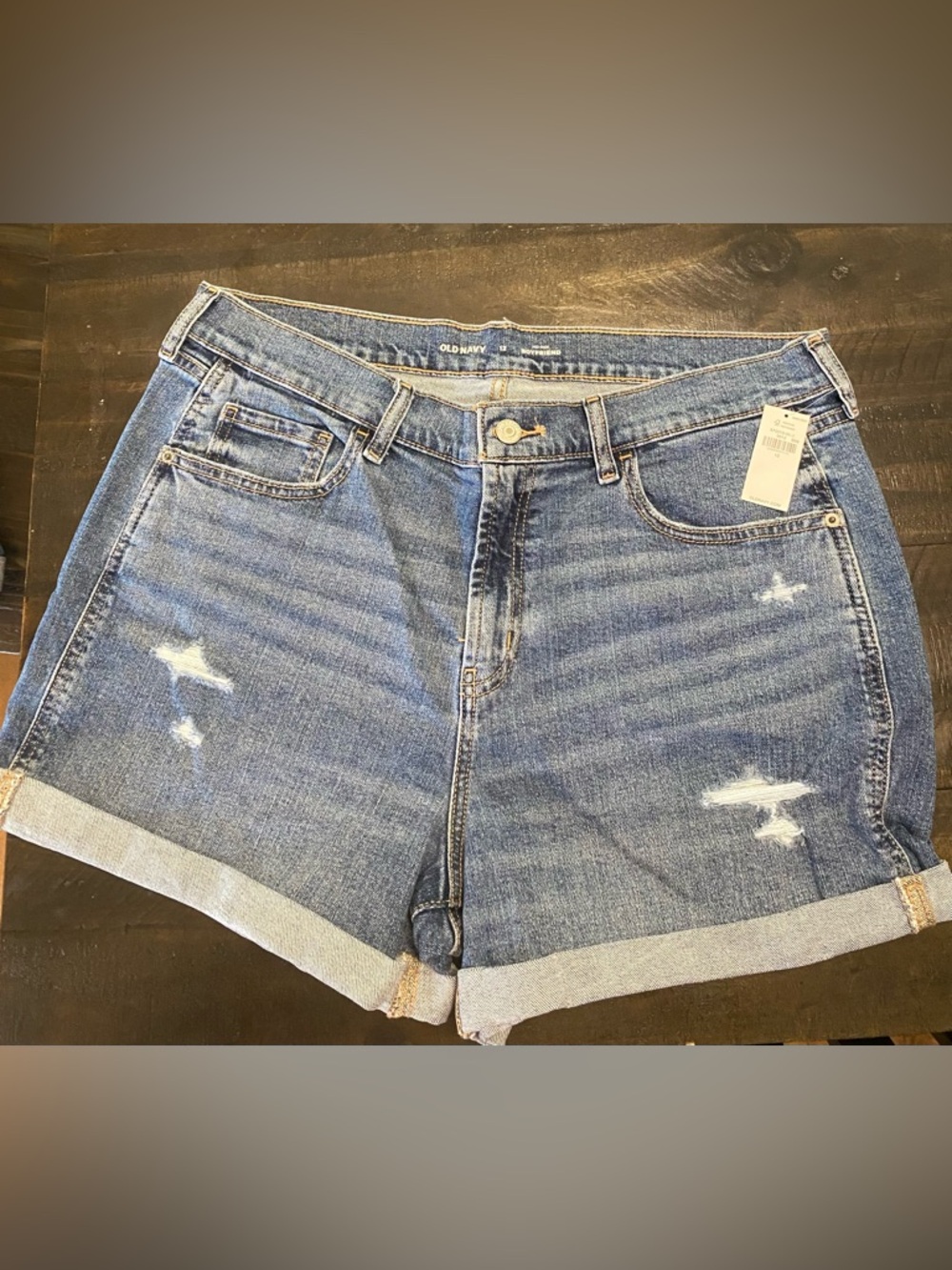 Old Navy Women's Mid-Rise Boyfriend Distressed Denim Roll-Cuff Shorts